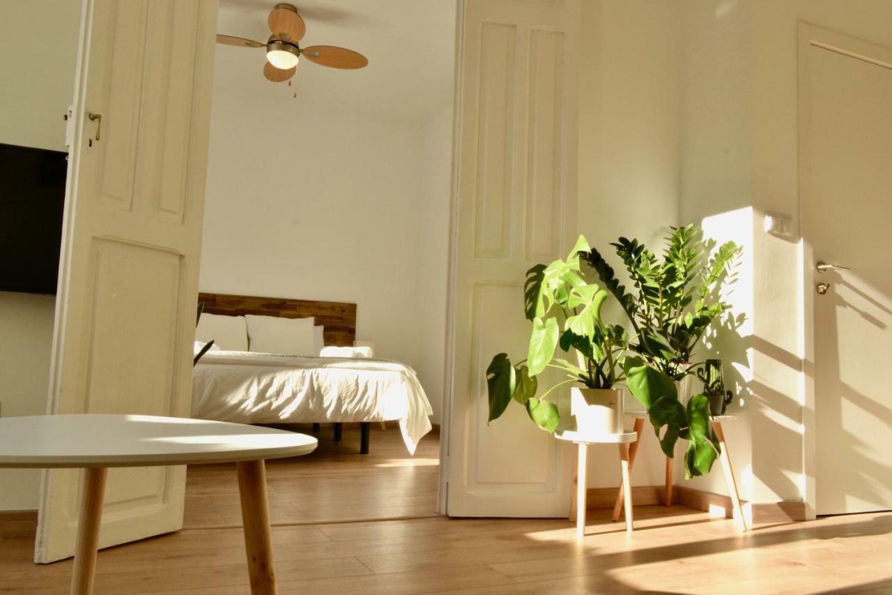 Hola Valencia - Holiday Apartments المظهر الخارجي الصورة